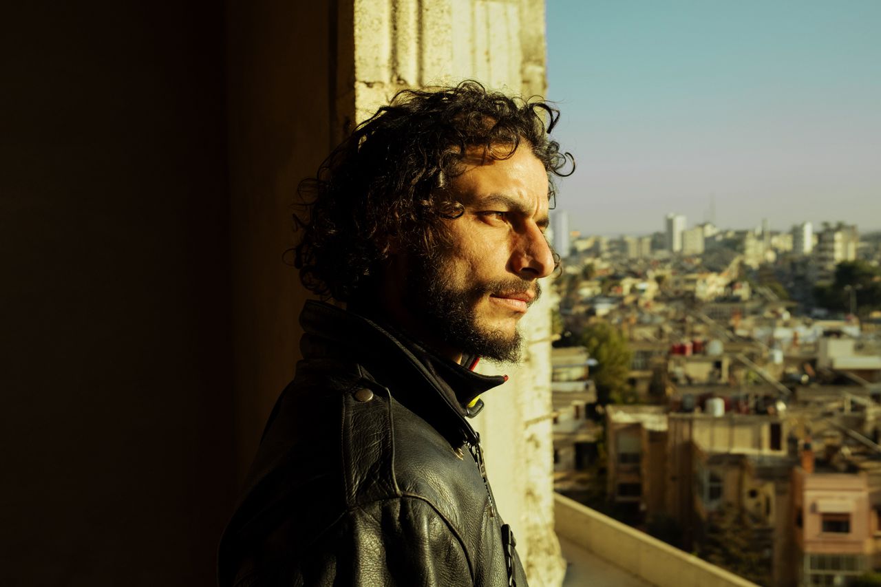 Hamza Alramdoun (30) is terug in zijn geboortestad Homs.